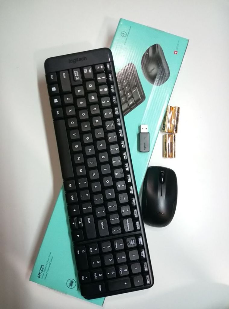 Bộ Keyboard + Mouse Logitech MK220 không dây NEW  BH 12 THÁNG