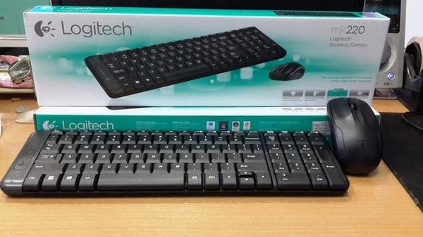 Bộ Keyboard + Mouse Logitech MK220 không dây NEW  BH 12 THÁNG