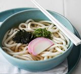 Mì Udon Tươi Kèm Nước Dùng Gói 253g