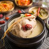 Nguyên Liệu Làm Món Gà Tần Sâm Samgyetang Truyền Thống Hàn Quốc 70g