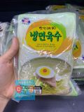 Nước Dùng Mì Lạnh - Nước Mì Lạnh Canh Thịt Bò Banga Hàn Quốc Gói 300g / 반가식품) 육수 300G