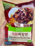 Mì Trộn Sốt Tương Đen Pulmuone Hàn Quốc 664g / 풀무원) 직화짜장면 664g