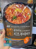 Canh Hầm Thập Cẩm Xúc Xích, Thịt Nguội, Phô Mai Ăn Liền Sempio Hàn Quốc 450G