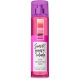  Nước Xịt Toàn Thân Bath And Body Works SUNSET GUAVA COLADA 236 ml 