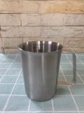  Ca inox chia vạch 500ml 700ml 1l 