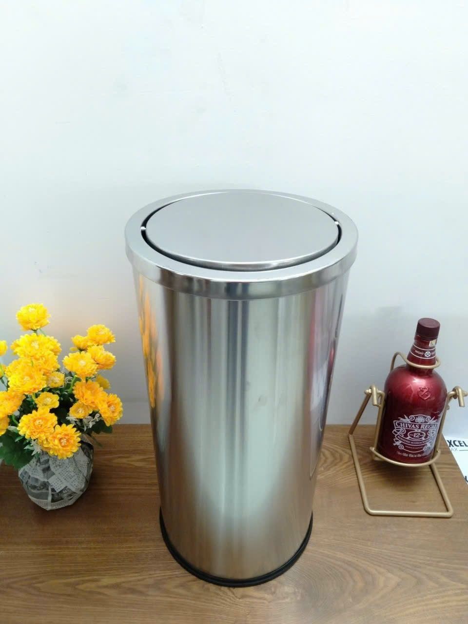  Thùng rác inox 