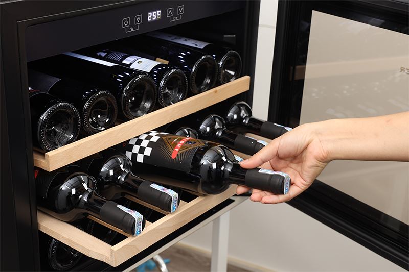 TỦ RƯỢU VANG KOCHER KWEU-1128B – BẾP EU THIẾT BỊ BẾP CHÂU ÂU