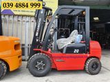  Xe Nâng Dầu 2 Tấn Mới 