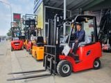  Xe Nâng Điện 1.5 Tấn Mới 