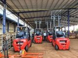  Xe Nâng Dầu 2.5 Tấn Mới 