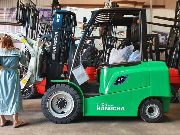  Xe Nâng Điện 3 Tấn Mới 
