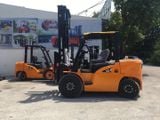  Xe Nâng Dầu 4 Tấn Mới 