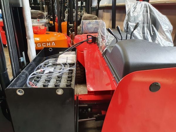  7 Lưu Ý Khi Sạc Bình Điện Xe Nâng An Toàn Năm 2022 