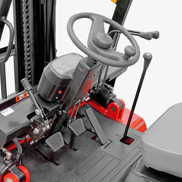 Xe nâng dầu 3 tấn