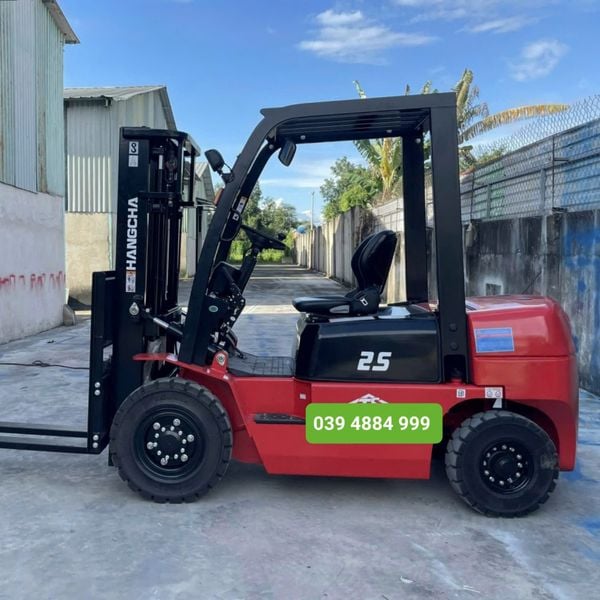 Xe nâng dầu 2.5 tấn dòng A Hangcha