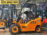  Xe Nâng Dầu 2.5 Tấn Mới 