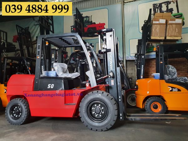  Xe Nâng Dầu 5 Tấn Mới 