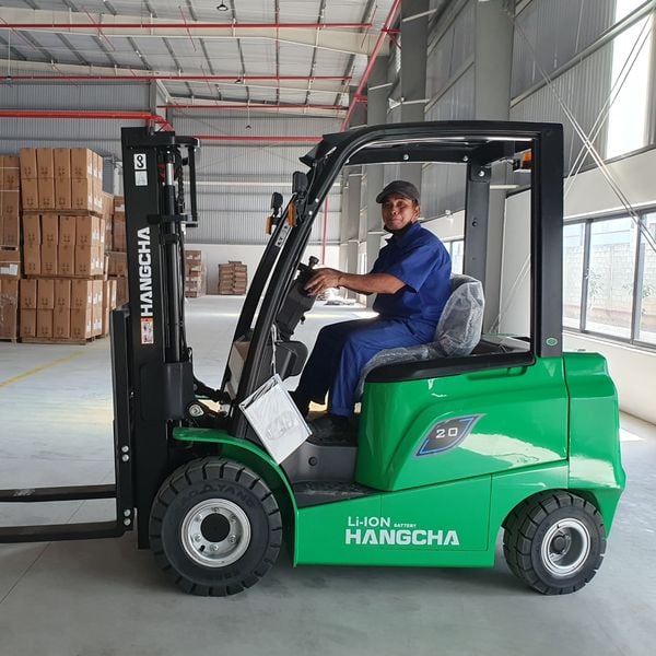 Xe nâng điện Lithium 2 tấn