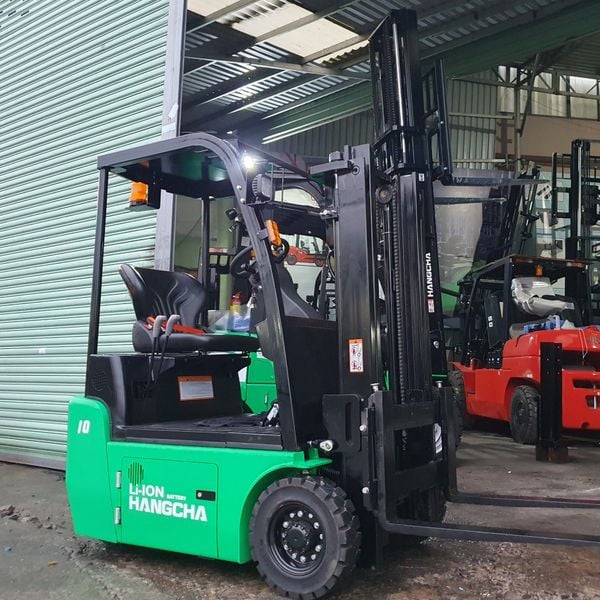 Xe nâng điện Lithium 3 bánh