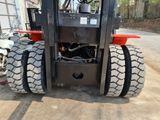  Xe Nâng Dầu 8 Tấn Mới 
