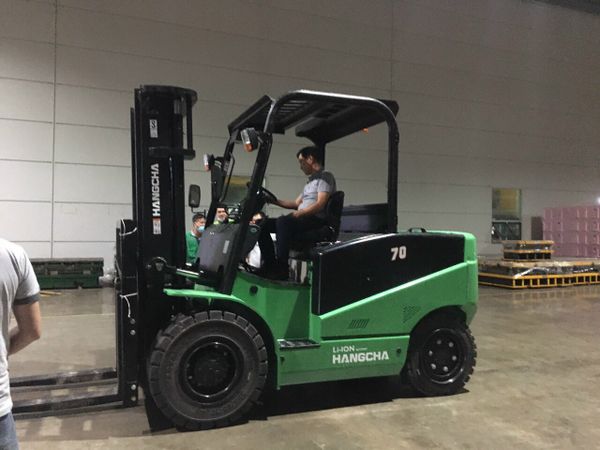  Xe Nâng Điện 7 Tấn Mới 