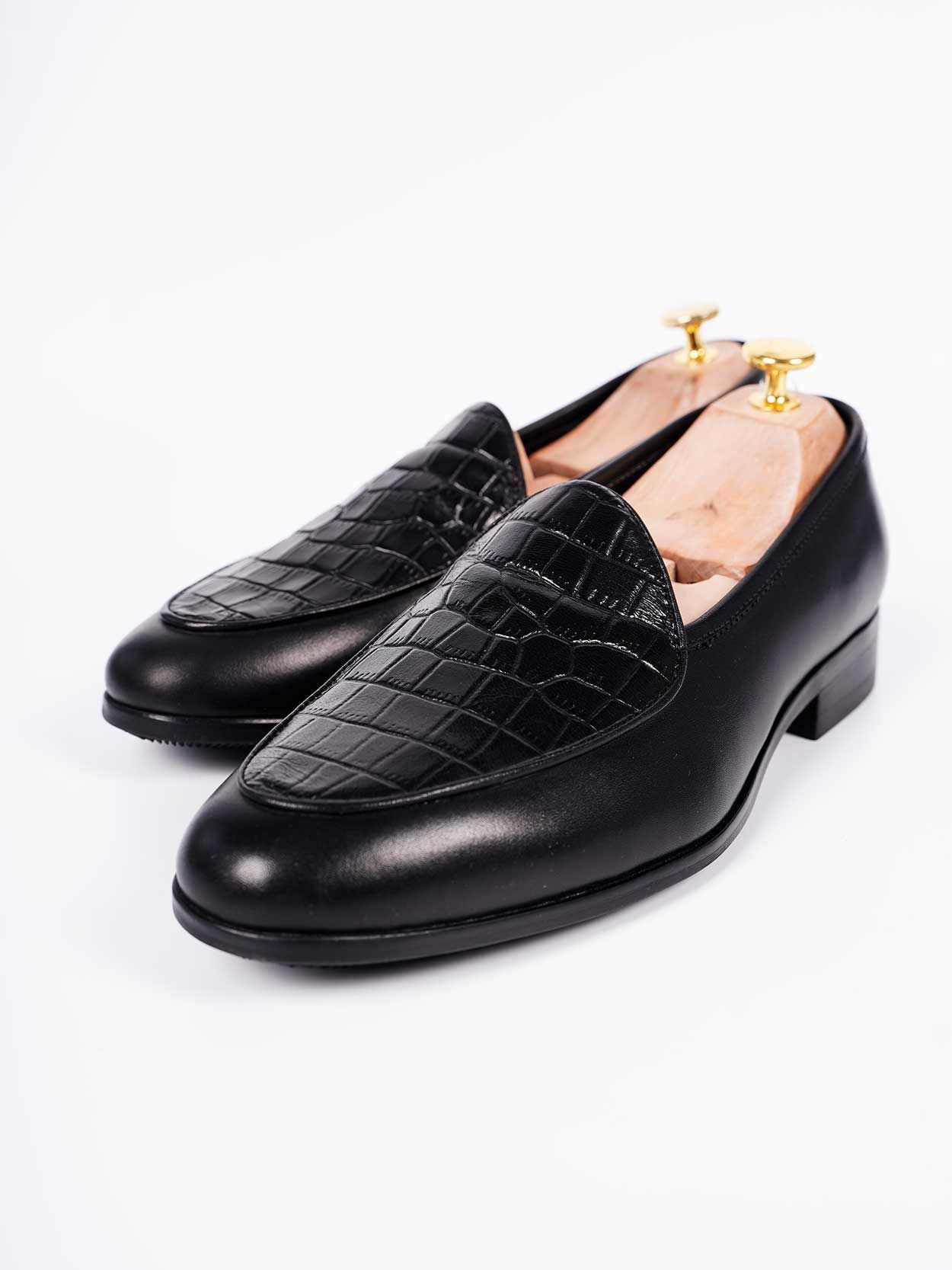 Giày Loafer đen mặt vân cá sấu, 2011GDAT12DEN