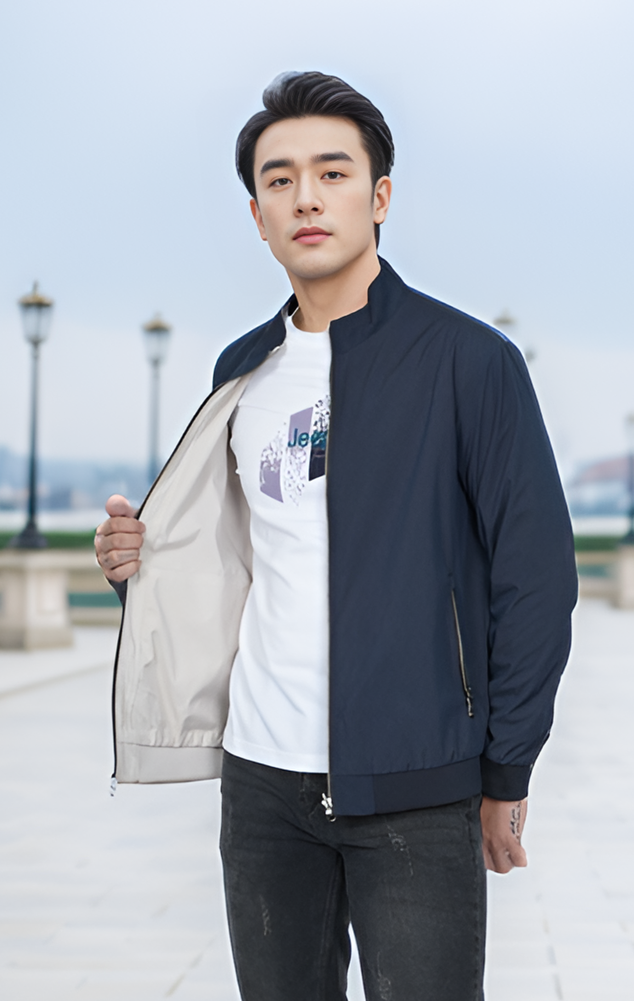 Áo gió nam 2 mặt cổ 5 phân họa tiết chữ H Tezo - 24AG5H021