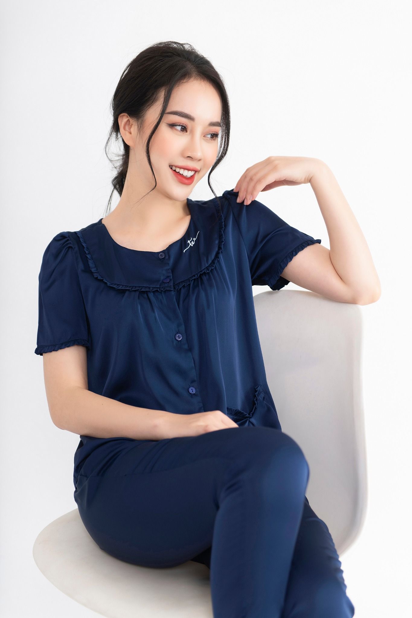 Áo pijama nữ lụa cao cấp, tím than - 2103AOWB001TTT