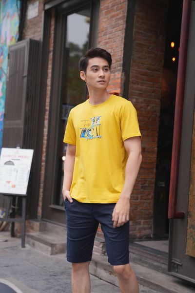 Áo phông nam in họa tiết ngực Tezo - 23APOH009