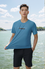 Bộ áo phông nam thể thao in ngực Tezo 25APOH037 - Quần đùi gió nam thể thao Ultra short Tezo 24QDGT008