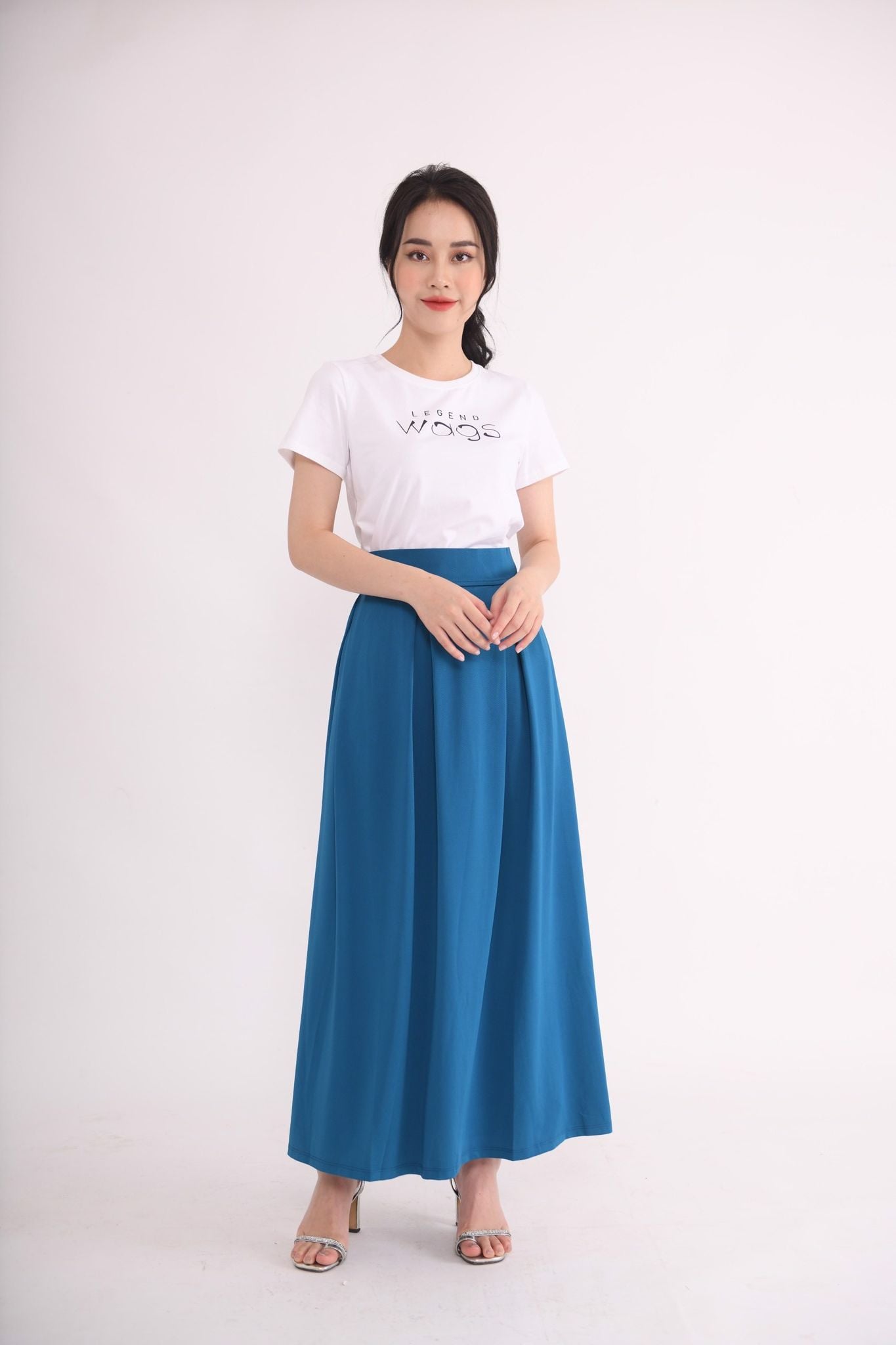 Chân váy chống nắng, xanh cổ vịt