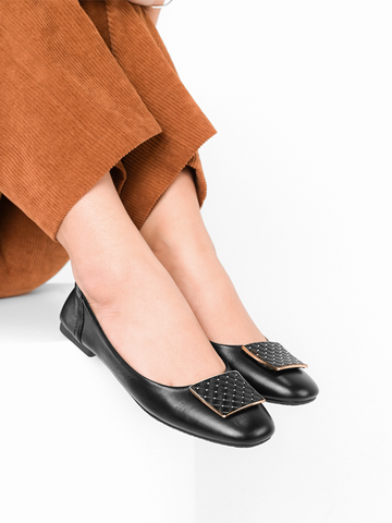 Giày bệt nữ da dê mũi tròn đính mặt kim loại hình thang