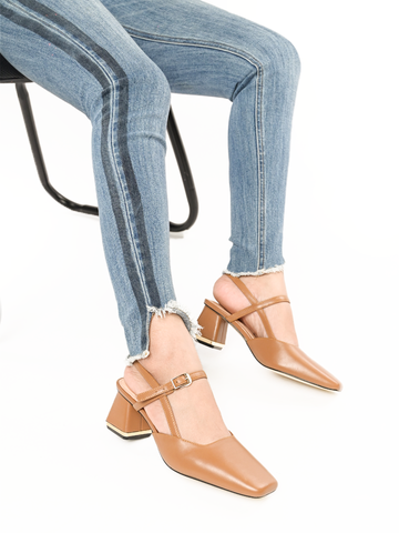 Sandal slingback nữ da thật mũi vuông quai cài 525UKA2208132