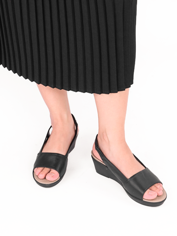 Sandal da thật siêu nhẹ chống nước - 49CRO220521