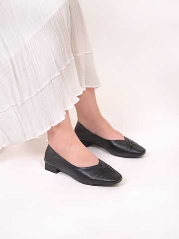 Bệt da dê mũi vuông nhỏ trơn rúm khoét tim 2386