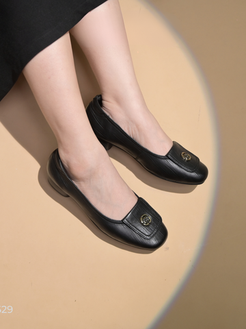 Bệt da dê mũi vuông gắn hoa trà 1529