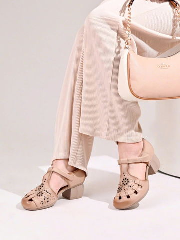 Sandal da dê gót vuông 6cm mũi tròn dập lazer hoa 25037