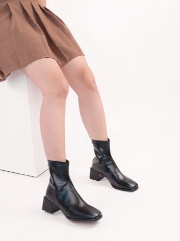 Boot nữ cổ lửng khóa sau gót vuông mũi chỉ dọc - 62SAM220829