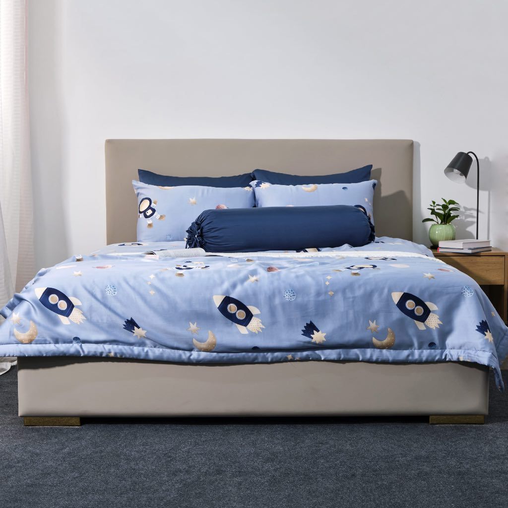  Bộ Chăn Ga Gối 5 Món Gòn Bedding Lụa Tencel Hoạ Tiết Phi Hành Gia Vũ Trụ 