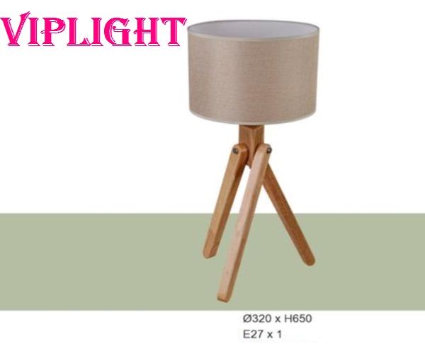ĐÈN BÀN THÂN GỖ 3 BA CHÂN TRANG TRÍ VLHF6423