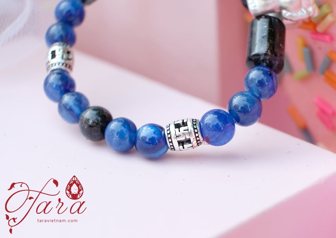  Vòng Kyanite và Charm bạc Con giáp hộ mệnh bình an 