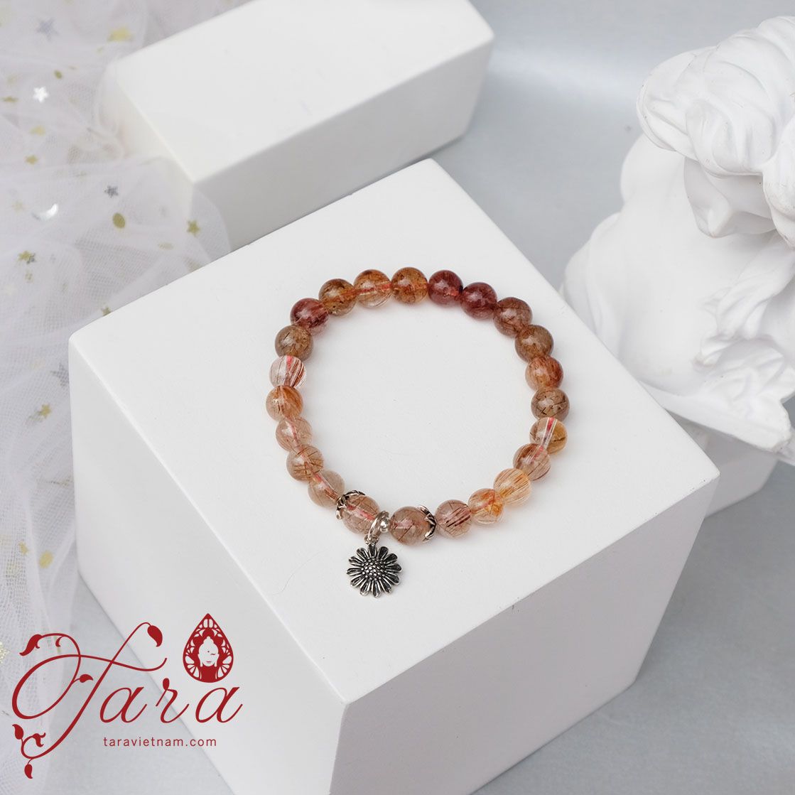  Vòng Thạch Anh Tóc Đỏ Charm Hoa Cúc Ưu Đãi 