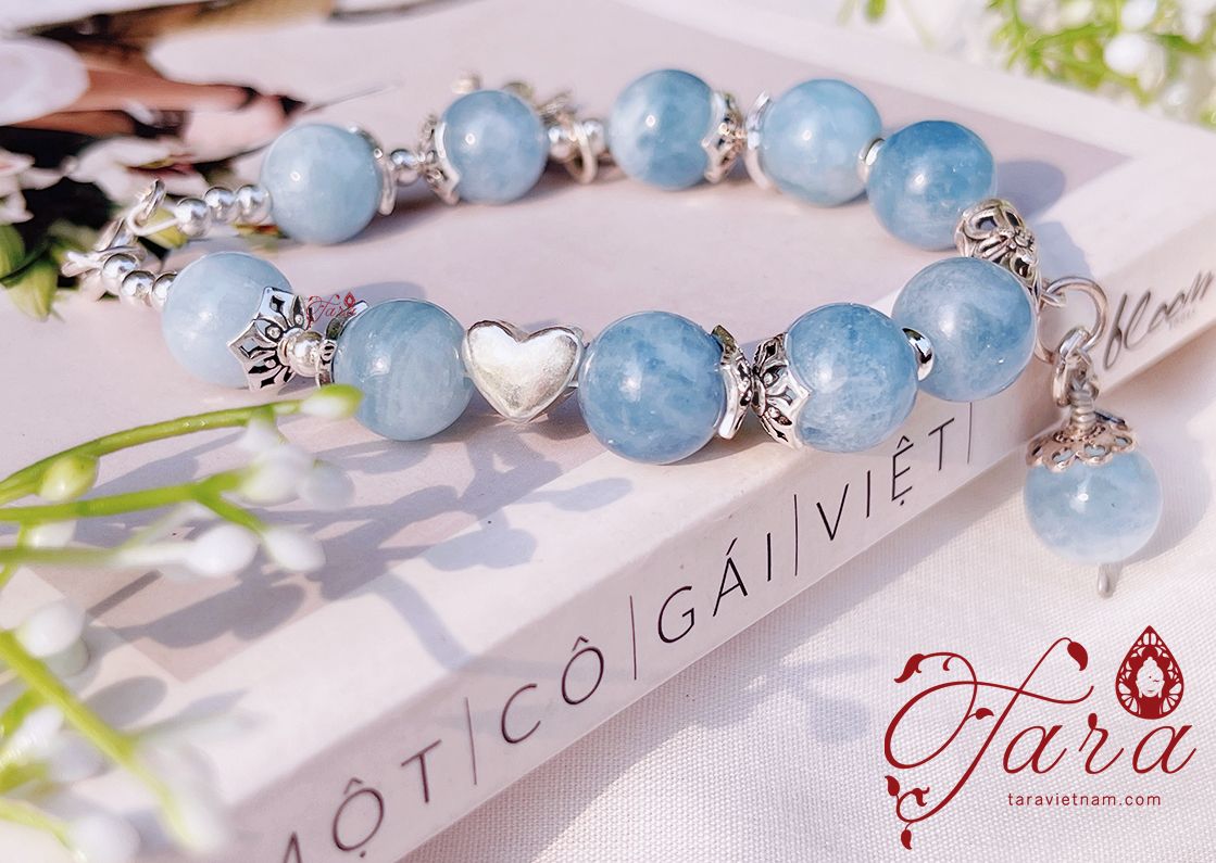  Vòng tay đá Aquamarine kết hợp charm bạc xinh yêu 