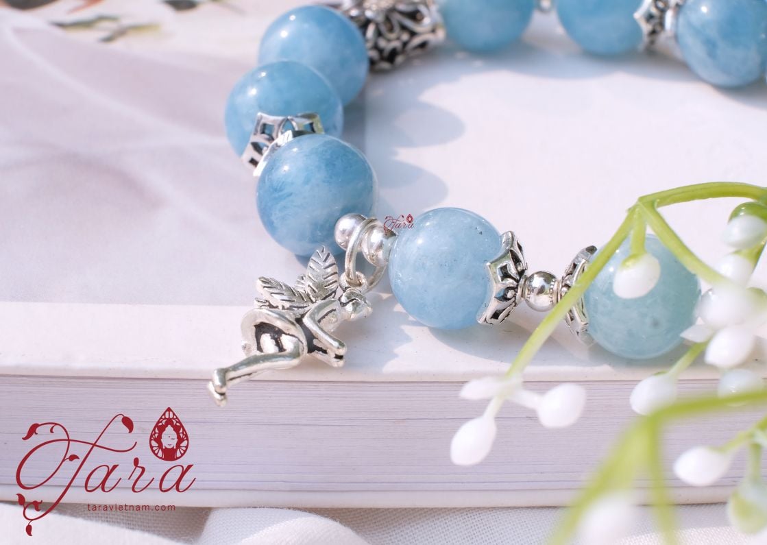  Vòng tay đá Aquamarine kết hợp charm bạc xinh yêu 