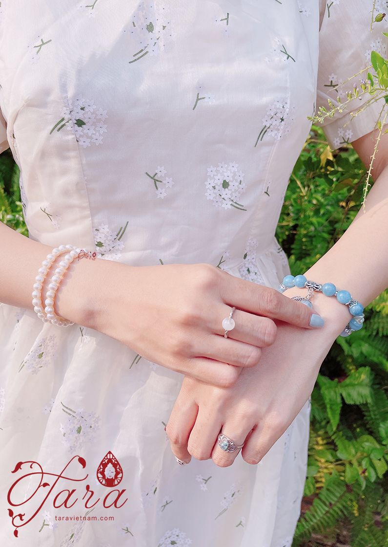  Vòng tay đá Aquamarine kết hợp charm bạc xinh yêu 