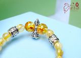  Vòng tay Thạch anh tóc vàng mix Hổ Phách và Charm bạc 925 bình an cho bé 