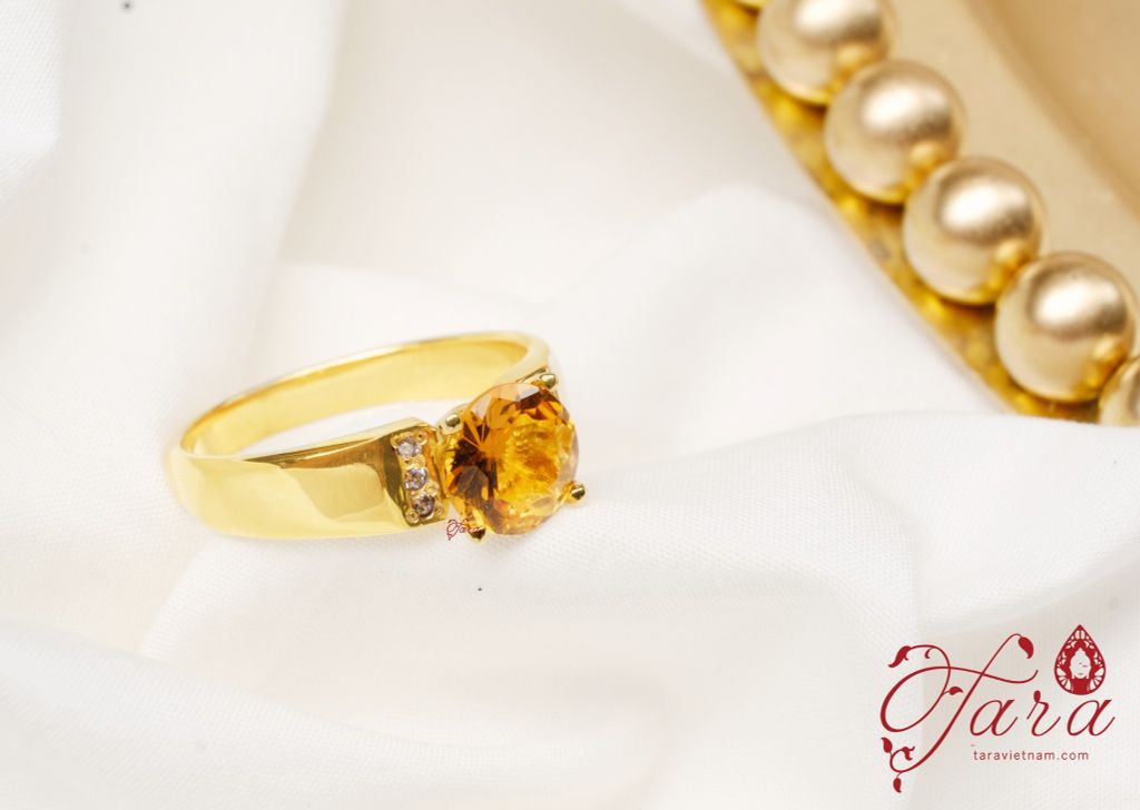  Nhẫn Citrine bọc Vàng 10k sang trọng 