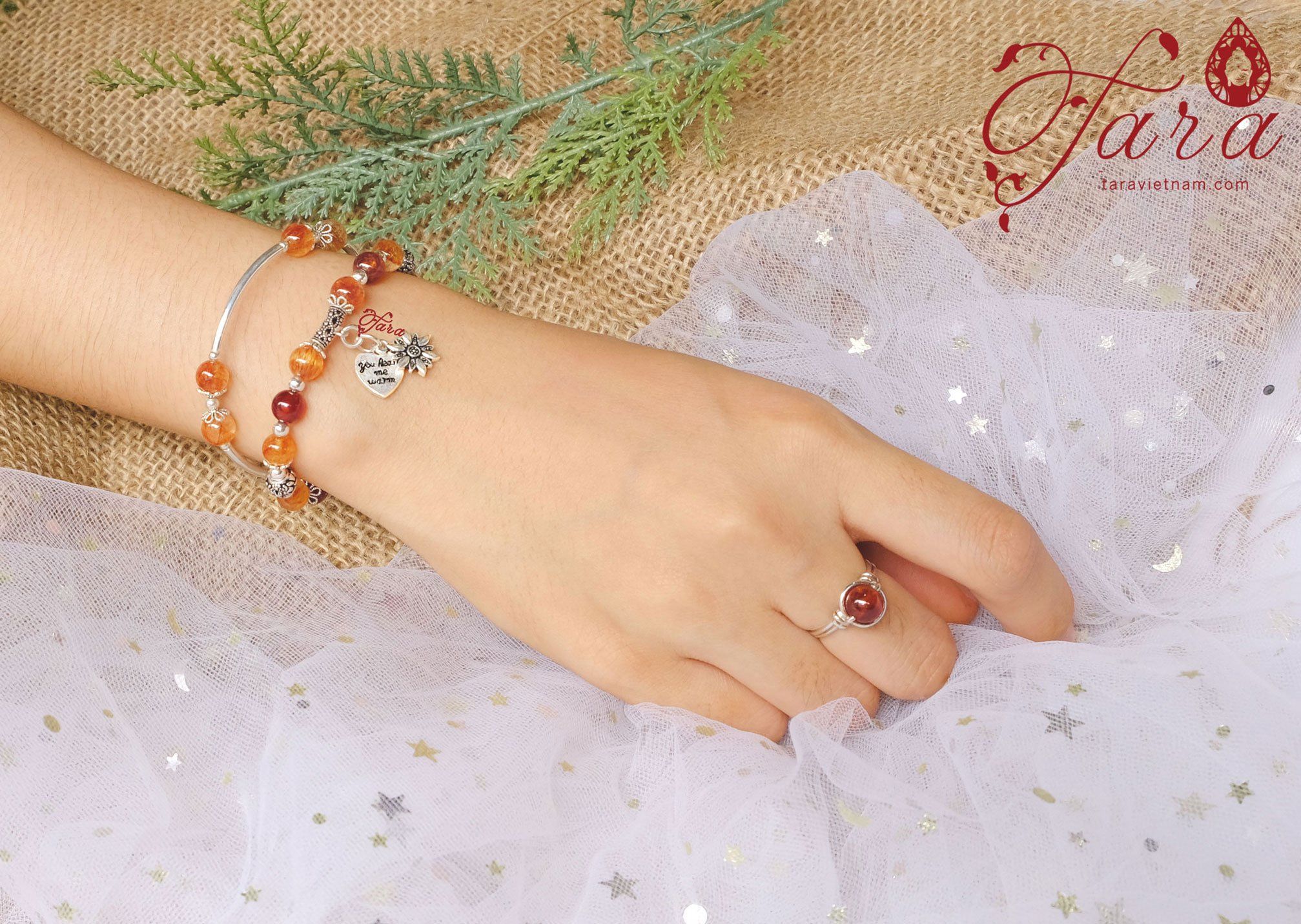  Vòng tay đôi đá Thạch anh tóc đỏ mix Garnet và Charm bạc cao cấp 