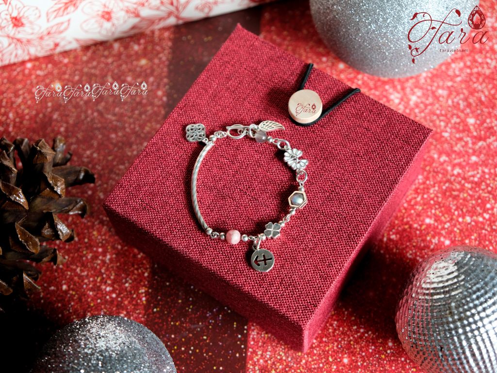  Lắc Đào Hoa và Xà Cừ 