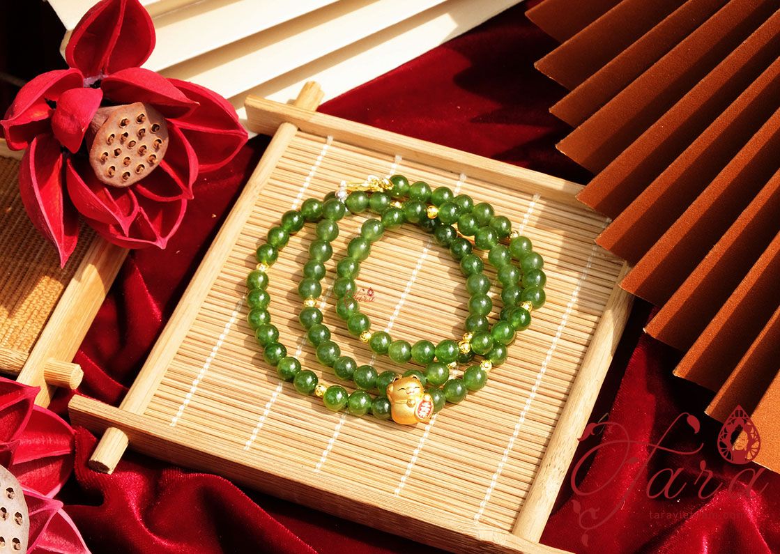  Vòng Ngọc Bích mix Charm Mèo Thần Tài Vàng 